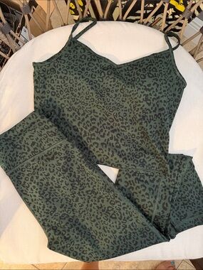 GAP Green & Black Leopard Cami and Legging Set
